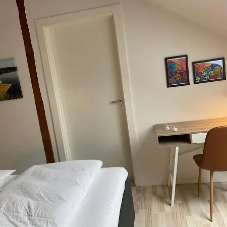 Nyopfort Luksusvaerelse I Naturskonne Og Rolige Omgivelser *