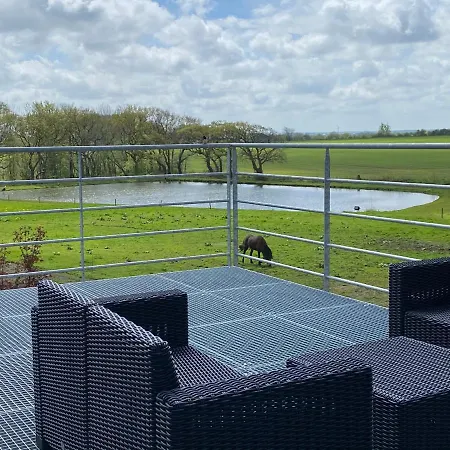 Homestay Nyopfort Luksusvaerelse I Naturskonne Og Rolige Omgivelser Branderup