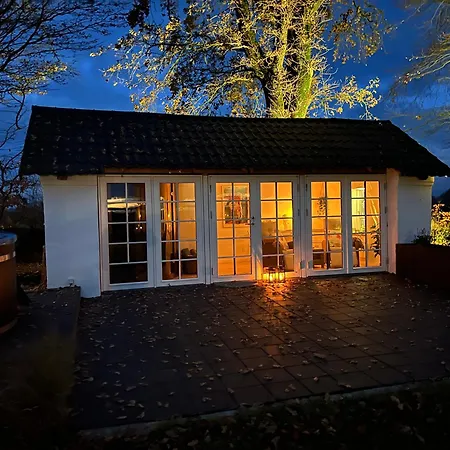 Nyopfort Luksusvaerelse I Naturskonne Og Rolige Omgivelser Homestay szállás